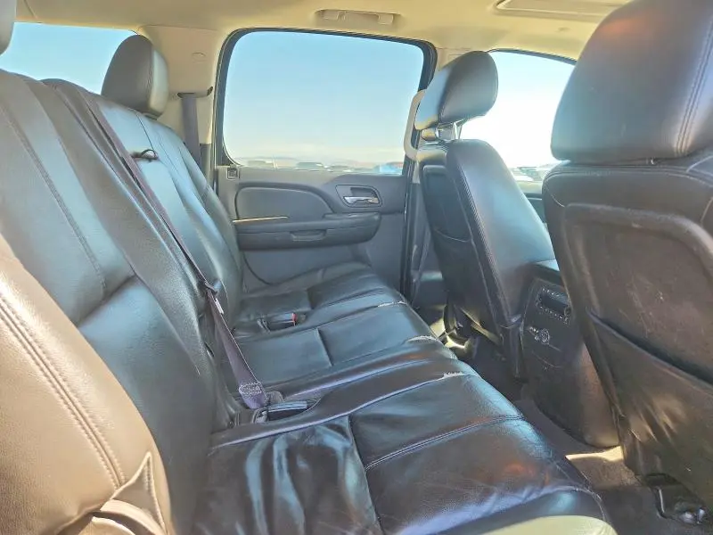 2013 CHEVROLET SUBURBAN K1500 LT  