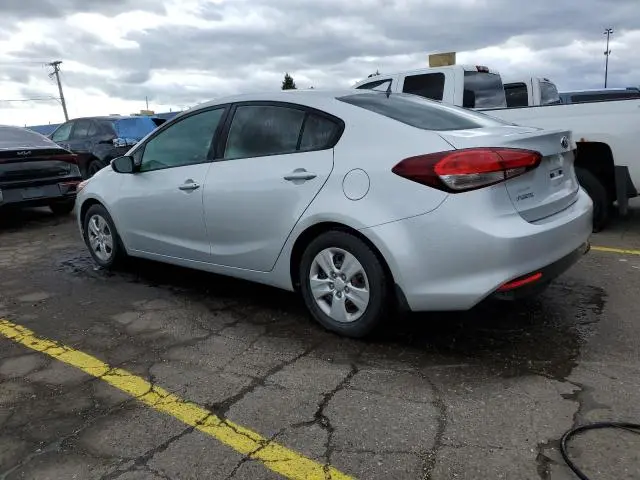2017 KIA FORTE LX  