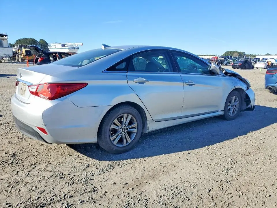 2014 HYUNDAI SONATA GLS  