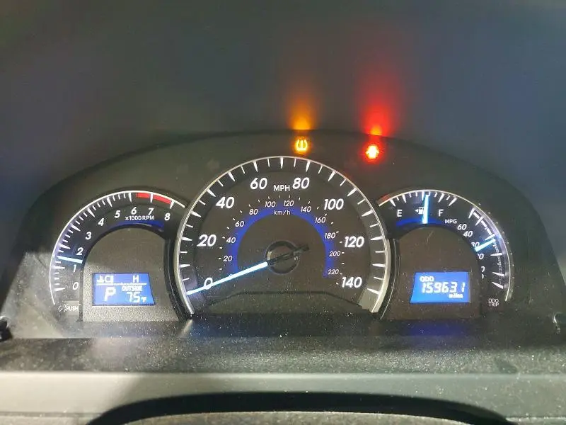 2014 TOYOTA CAMRY XLE  