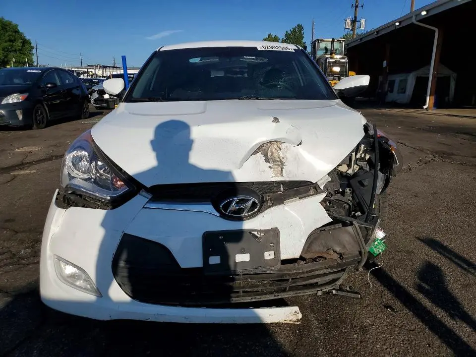 2017 HYUNDAI VELOSTER BASE  