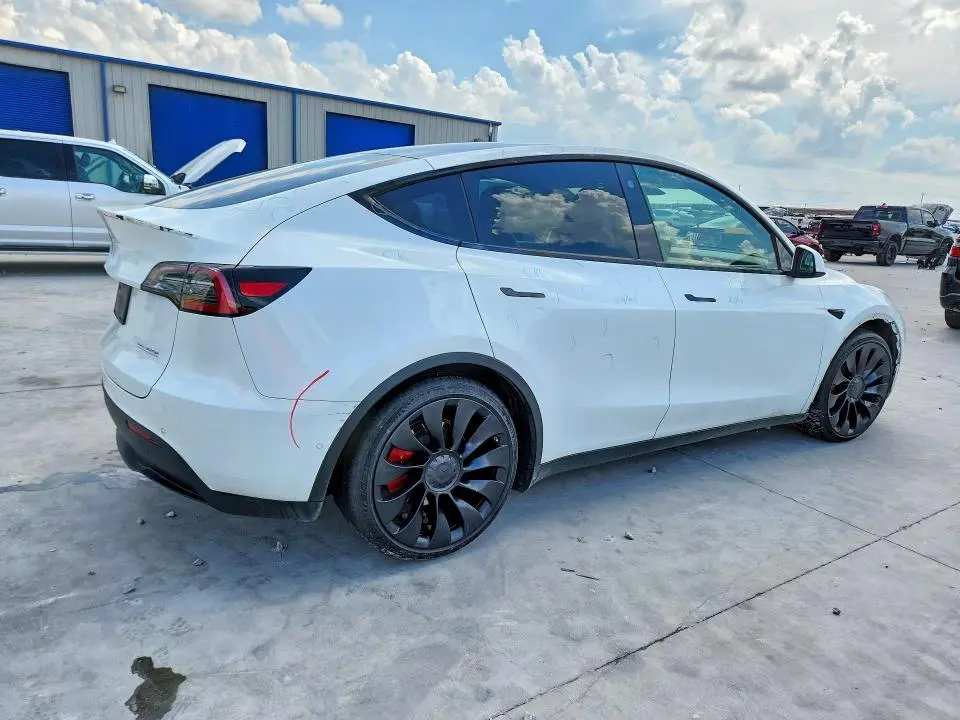2022 TESLA MODEL Y   