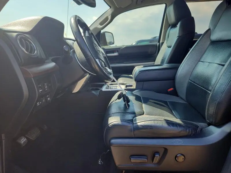 2018 TOYOTA TUNDRA CREWMAX LIMITED  