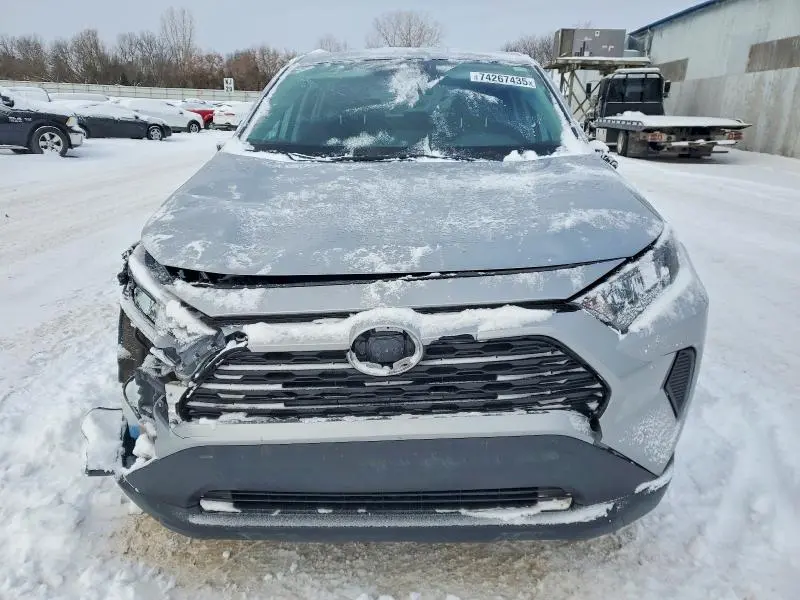 2022 TOYOTA RAV4 LE  