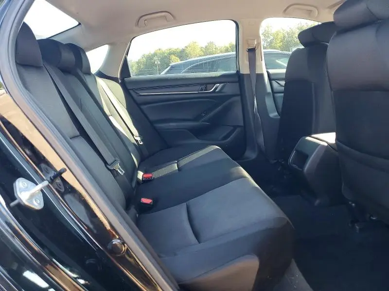 2022 HONDA ACCORD LX  