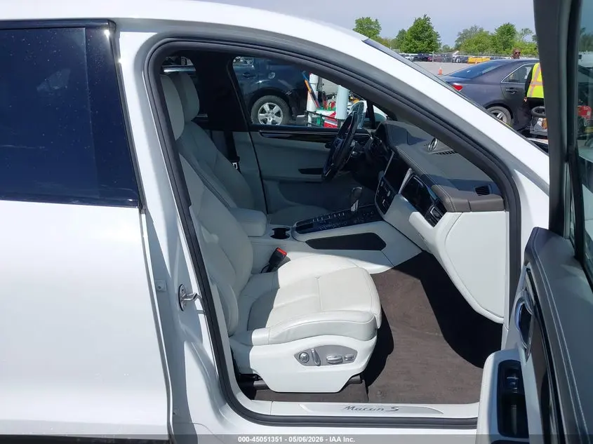 2020 PORSCHE MACAN S