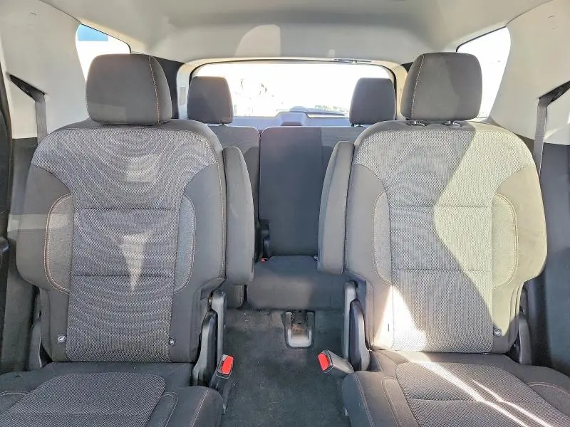 2021 CHEVROLET TRAVERSE LT  