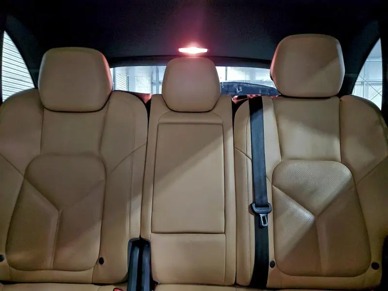 2014 PORSCHE CAYENNE   