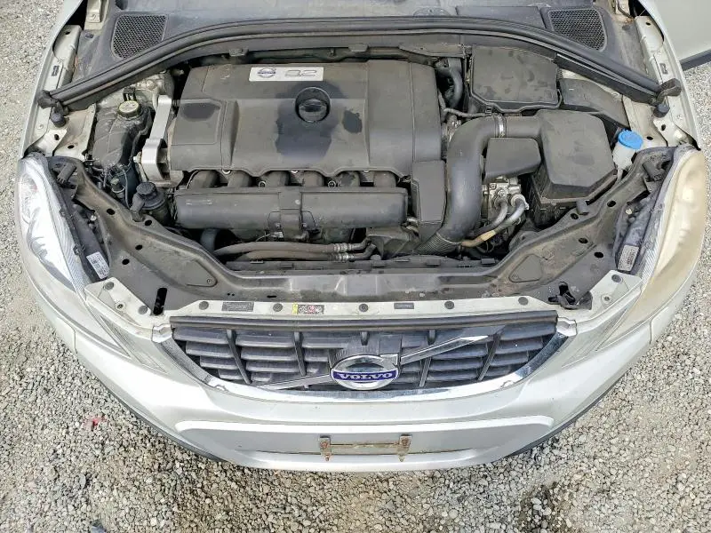 2013 VOLVO XC60 3.2  