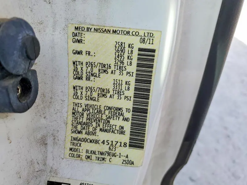 2011 NISSAN FRONTIER SV V6  