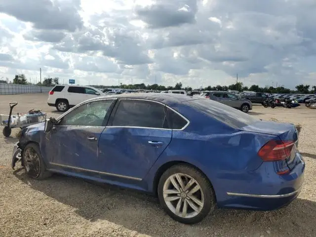 2017 VOLKSWAGEN PASSAT SE  