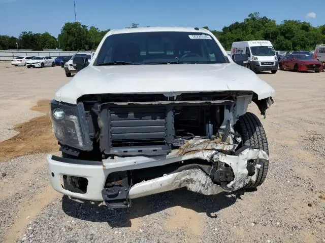 2019 NISSAN TITAN SV  
