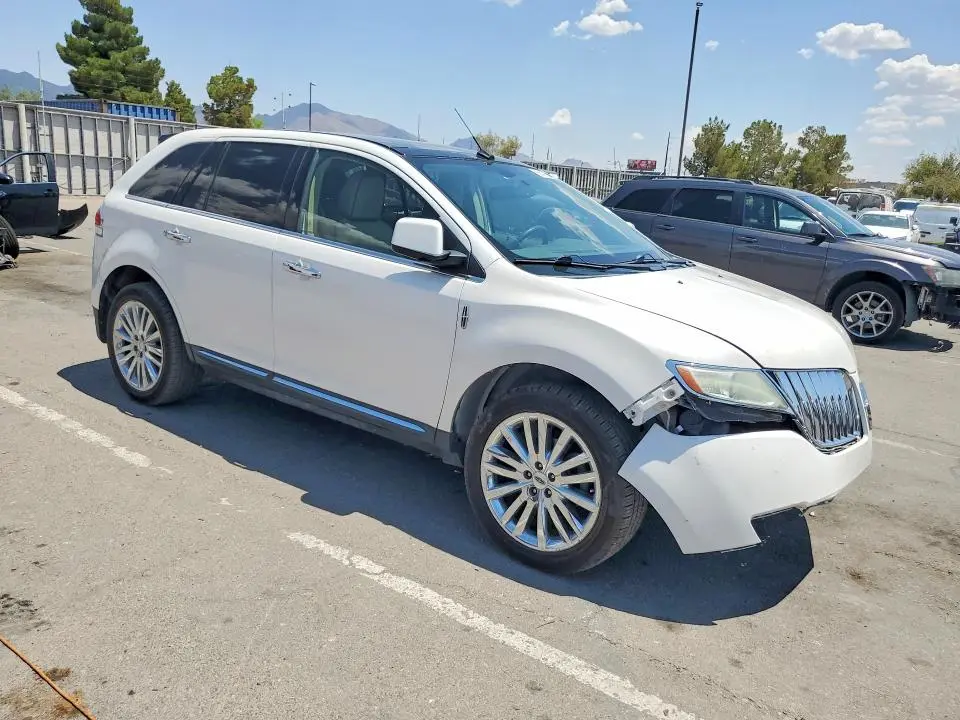 2011 LINCOLN MKX   