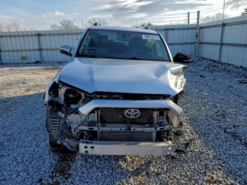 2019 TOYOTA 4RUNNER SR5/SR5 PREMIUM  