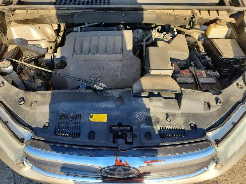 2015 TOYOTA HIGHLANDER LIMITED PLATINUM  