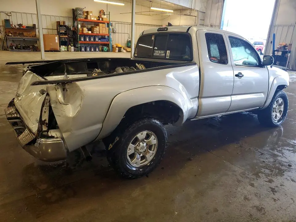 2012 TOYOTA TACOMA V6  