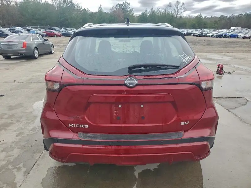 2024 NISSAN KICKS SV  
