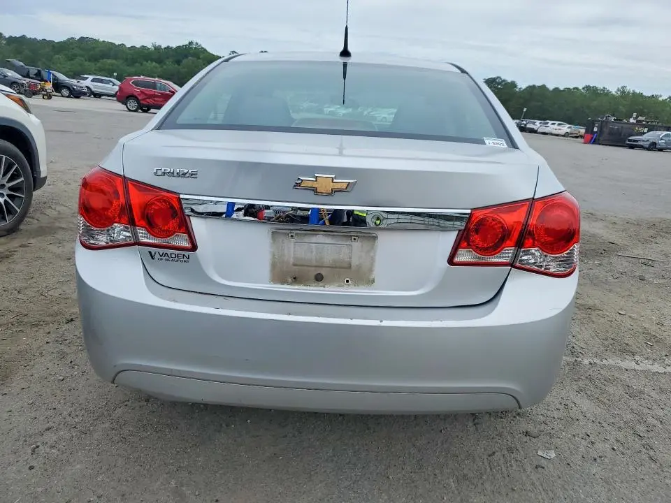 2014 CHEVROLET CRUZE LS  
