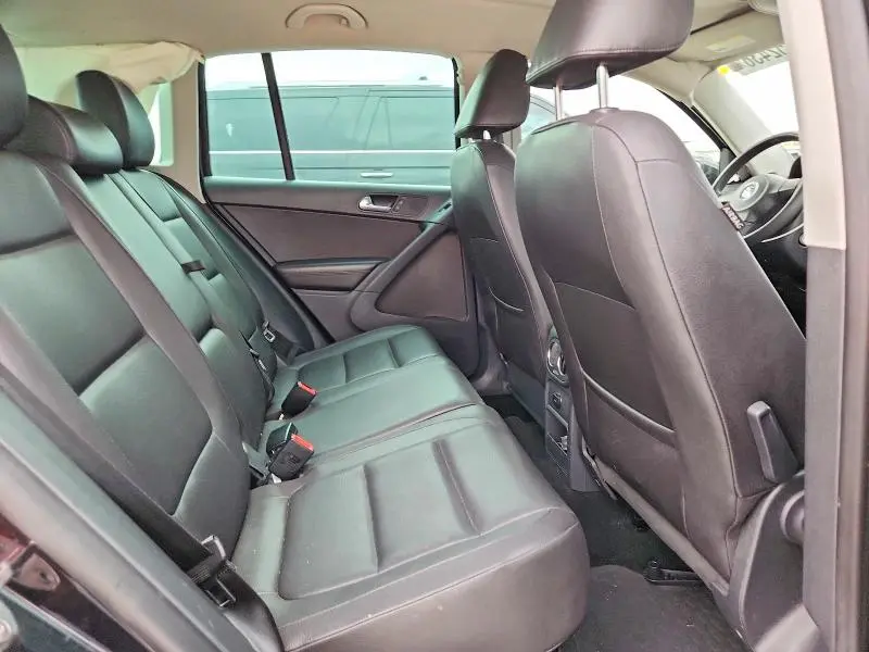 2012 VOLKSWAGEN TIGUAN S  