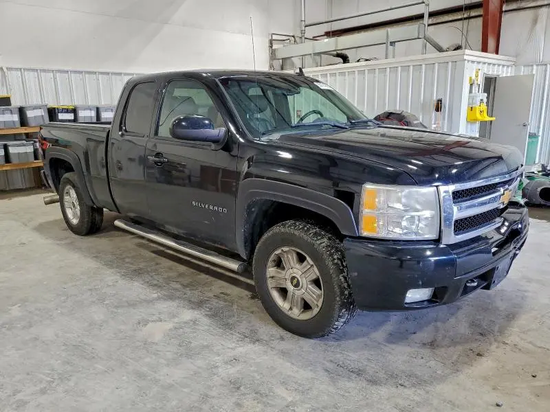 2011 CHEVROLET SILVERADO K1500 LTZ  