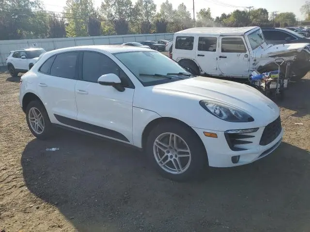2017 PORSCHE MACAN   