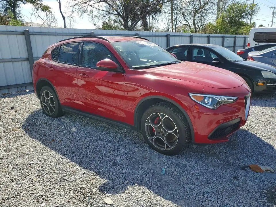 2018 ALFA ROMEO STELVIO SPORT  