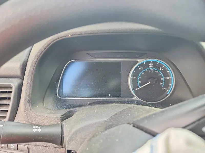 2019 NISSAN LEAF S  