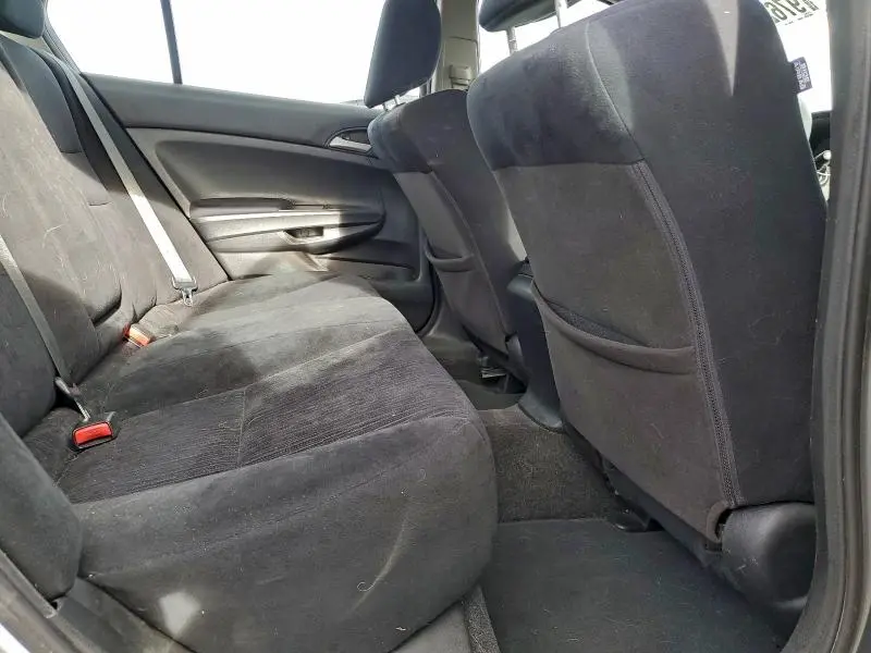 2011 HONDA ACCORD LX  