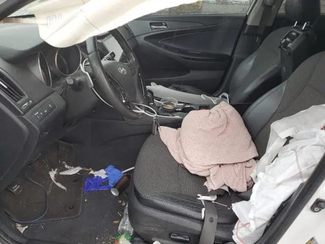 2011 HYUNDAI SONATA SE