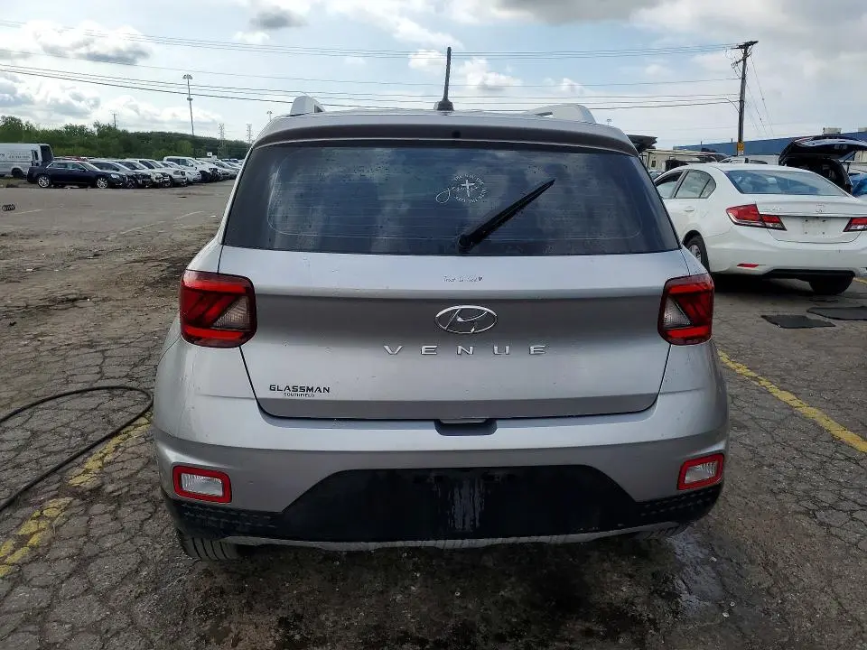2023 HYUNDAI VENUE SEL  