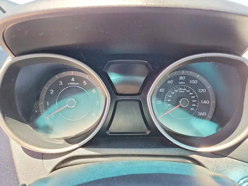 2012 HYUNDAI ELANTRA LIMITED  