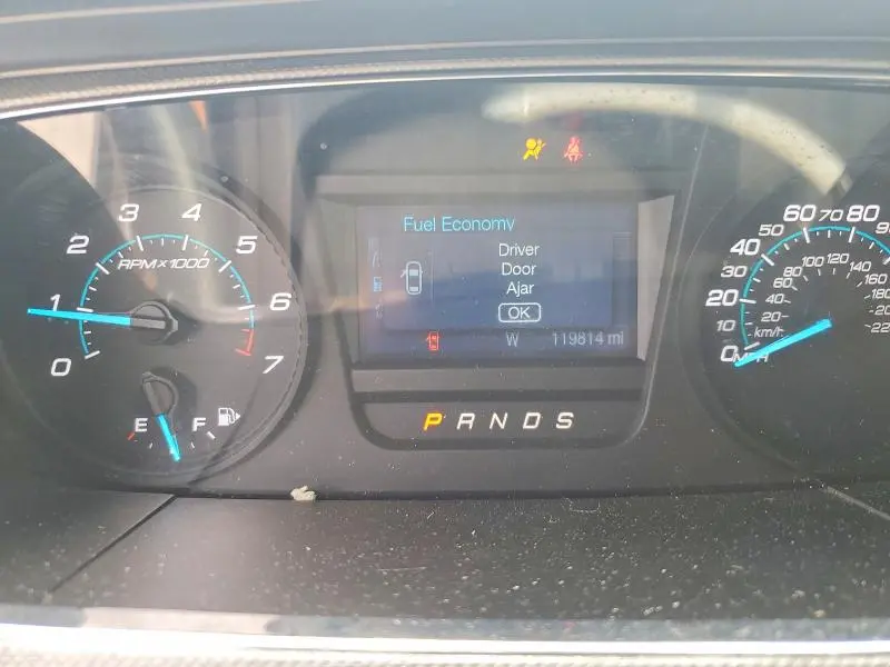 2015 FORD TAURUS SE  