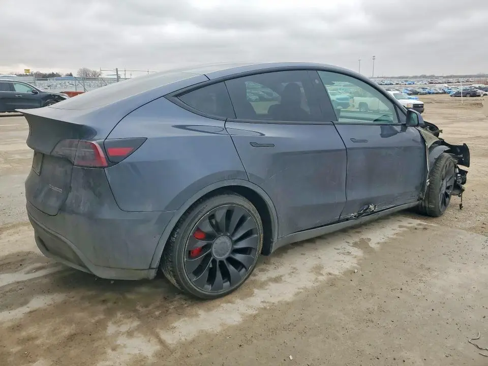 2022 TESLA MODEL Y   