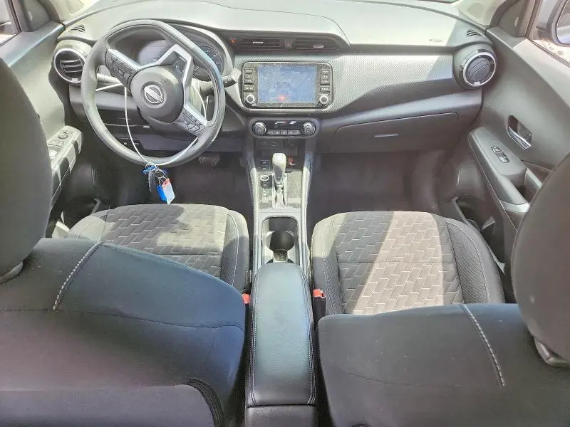 2022 NISSAN KICKS SV  