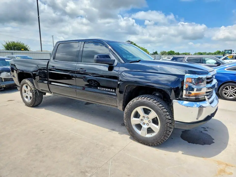 2017 CHEVROLET SILVERADO C1500 LT  