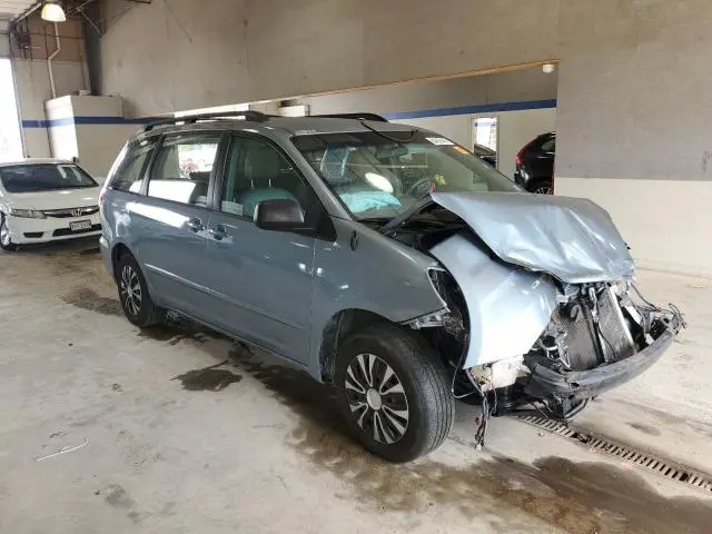 2010 TOYOTA SIENNA CE