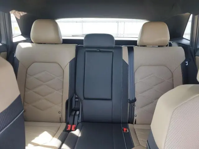 2025 VOLKSWAGEN ATLAS CROSS SPORT SE  