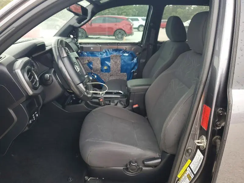 2017 TOYOTA TACOMA   