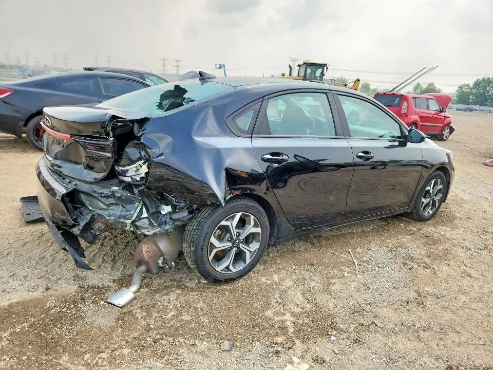 2021 KIA FORTE LXS  