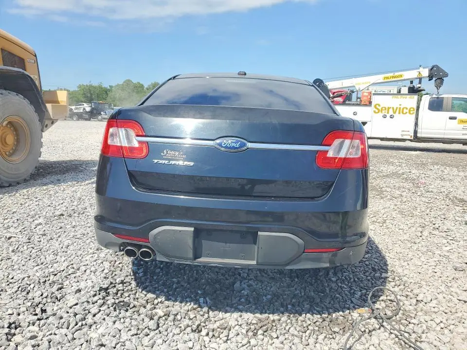 2010 FORD TAURUS SE  