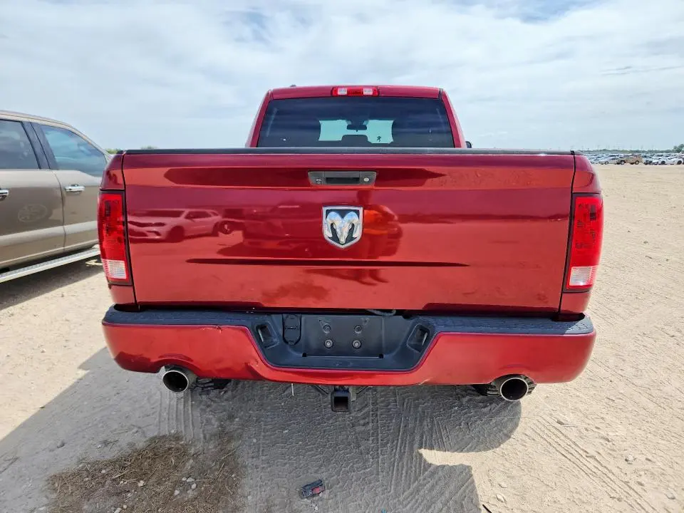 2014 RAM 1500 ST  