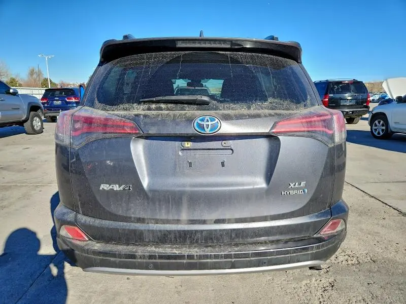 2018 TOYOTA RAV4 HV LE  