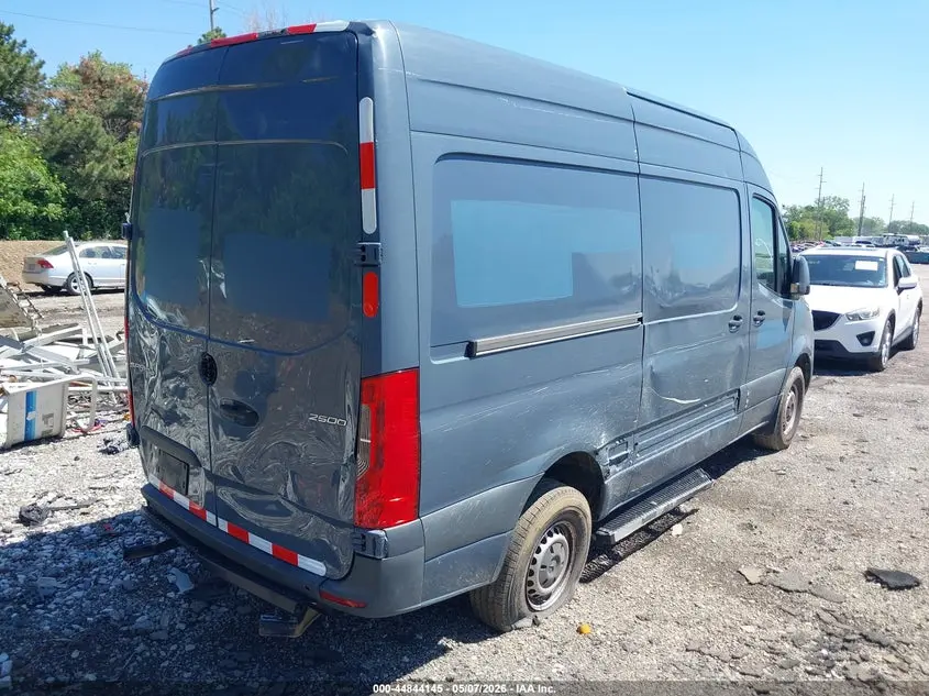 2019 MERCEDES-BENZ SPRINTER 2500 STANDARD ROOF V6