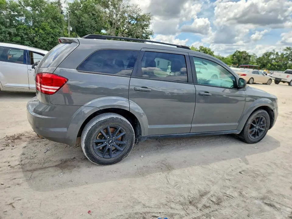2020 DODGE JOURNEY SE  