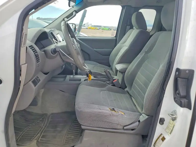 2017 NISSAN FRONTIER S  