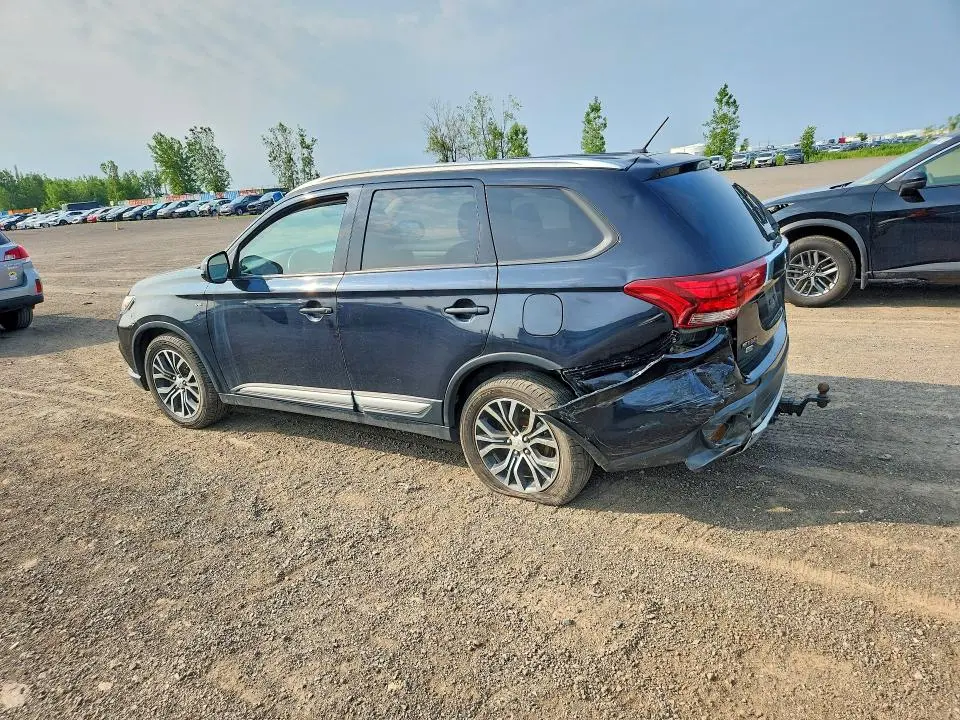 2016 MITSUBISHI OUTLANDER SE  