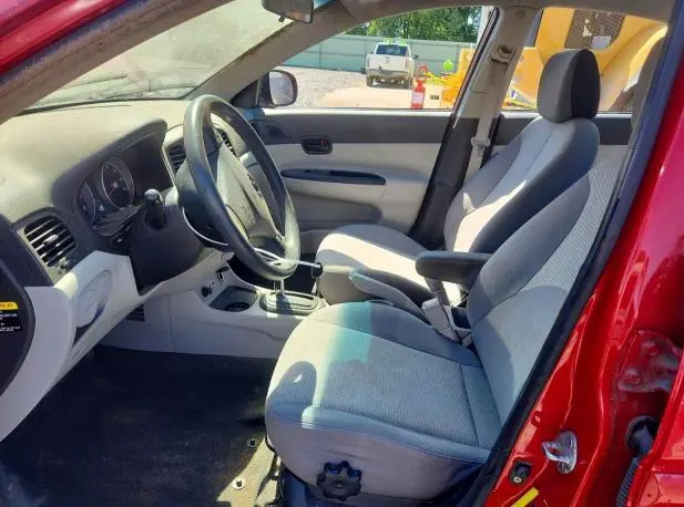 2011 HYUNDAI ACCENT GLS  