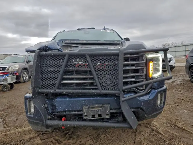 2022 GMC SIERRA K2500 AT4  