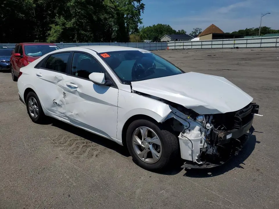 2021 HYUNDAI ELANTRA SE  