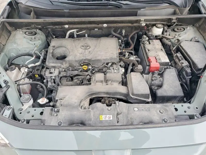 2023 TOYOTA RAV4 XLE  